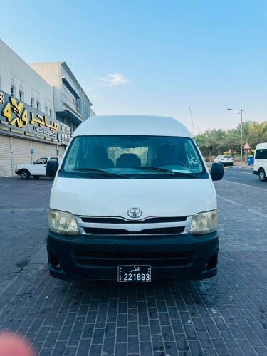 Toyota Hiace High Roof