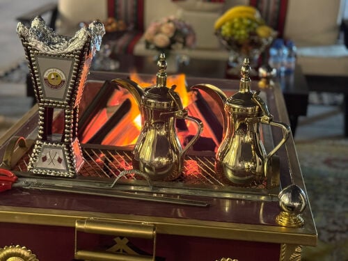 مقهوين شباب مع العده ولا اغراض  