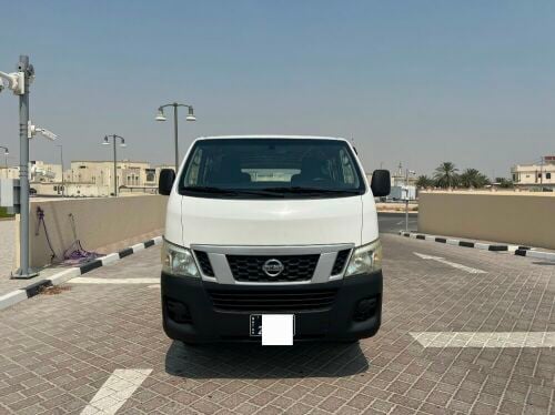 نيسان اورفان