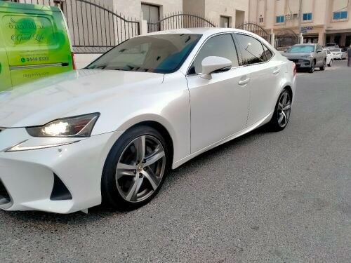 لكزس اي اس 350 مالك أول