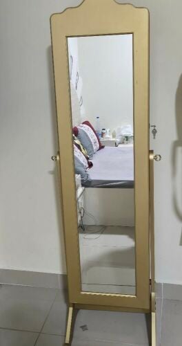 Standing jewelry Mirror with Lock
