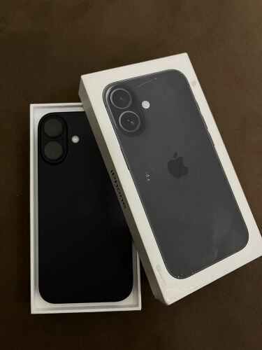 آيفون 16 مساحته 256 بطاريته 98