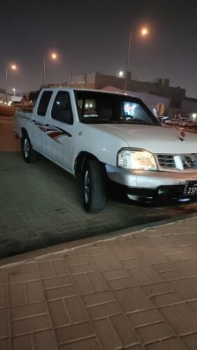 Nissan pickup 2008