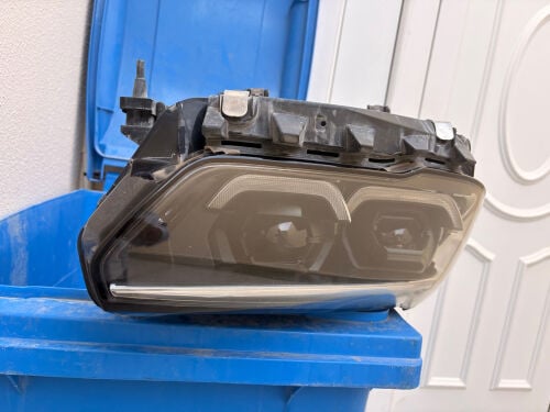 BMW X5 RIGHT SIDE HEADLIGHTS 