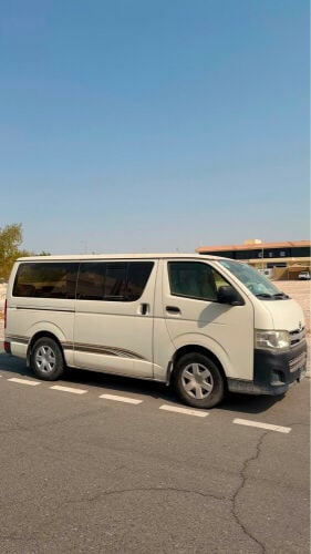 TOYOTA HIACE VAN FOR RENT