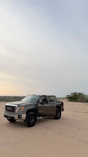 سيارات للبيع
