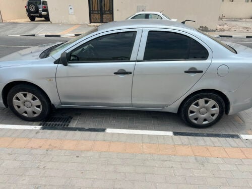 ميتسوبيشي / لانسر 