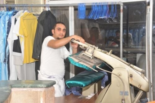 مطلوب غسيل وكوي وسائق