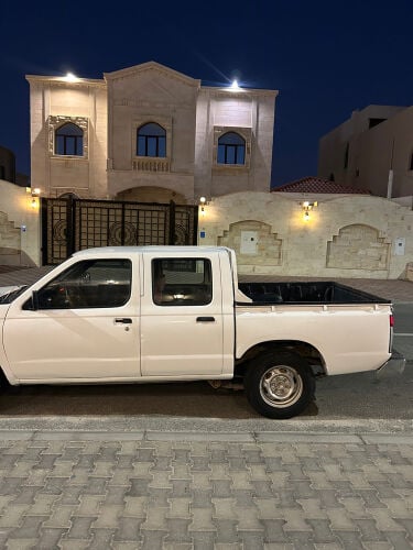 Nissan pickup 2013