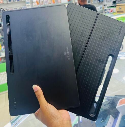 Galaxy tab S8 Ultra.