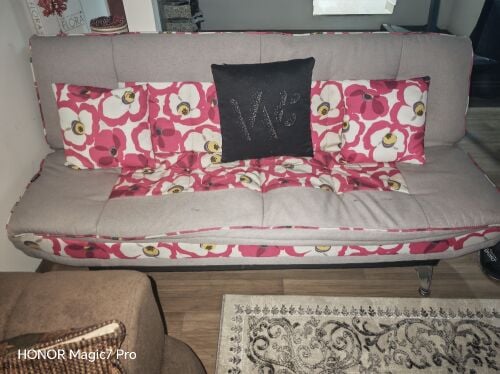 VersaRest Floral 2-in-1 Sofa Bed