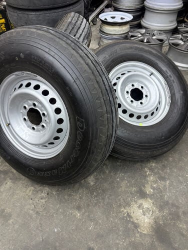 tukuma &maxxis new 