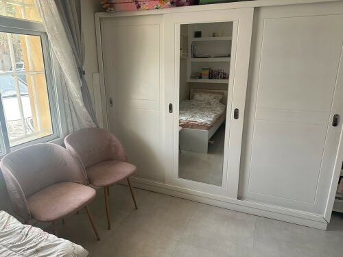 closet +two beds +two drawers