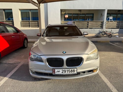 BMW 740i 2009 model 