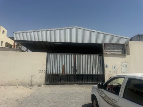 جراج سيارات بالصناعيه ١٥