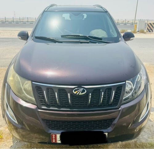 Mahindra XUV 500, 2018 W10