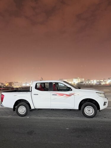 NAVARA 2016