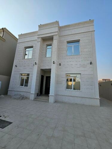 For sale: Brand new villa in Umm Ab