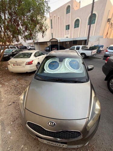 Kia carens 