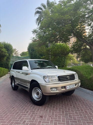 TOYOTA LandCruiser VXR 2002
