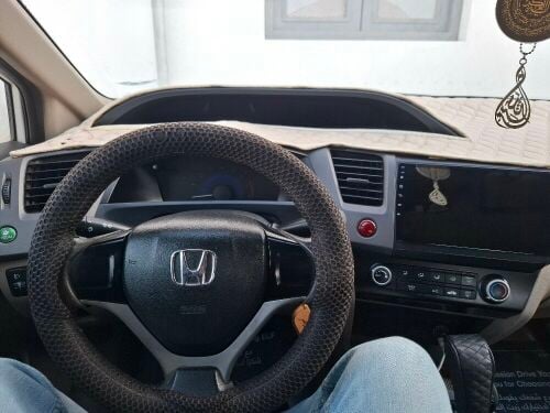 Honda civic 2012 model Good condition No any issue New istemara one year ...new tyre Family use car.. serious buy call me or whattsapp...