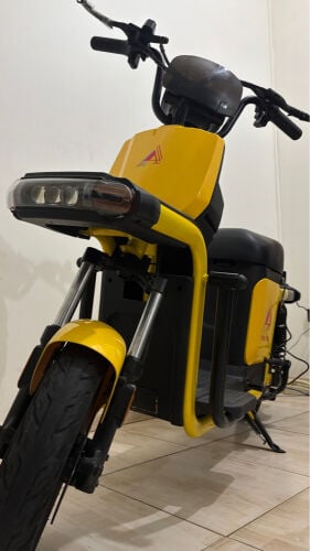 Premium looking electric scooter 