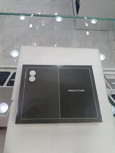 Galaxy Z Fold 8. (512gb) 12ram New