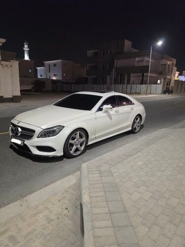 للبيع سي ال اس 400 نظيف