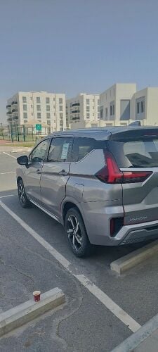 car with driver rent in company