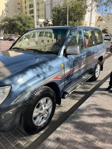 سيارةً كروزر جي اكس 