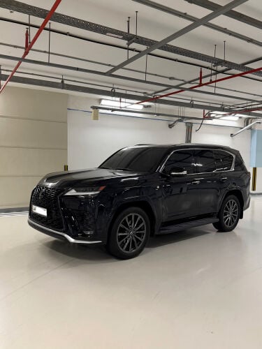 lexus black sport