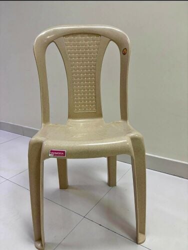 plastic chair like new