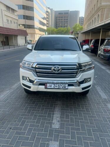 Land cruiser 2017 GXR V8