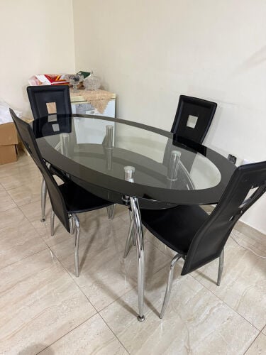 eating table 