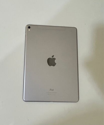 Apple iPad Pro 9.7-inch – 32GB USA