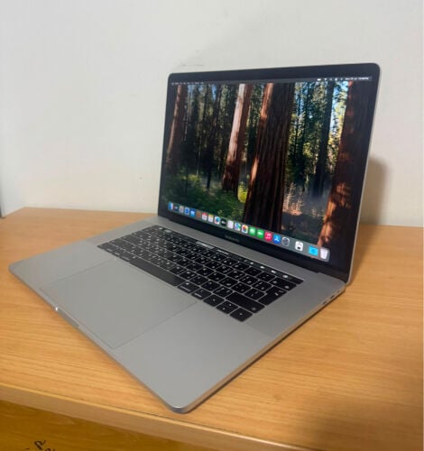  MacBook Pro 15-inch  Core i9  USA 