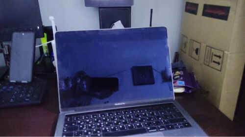 Macbook Pro A1989 