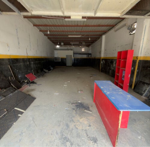 store 90 sq meters 