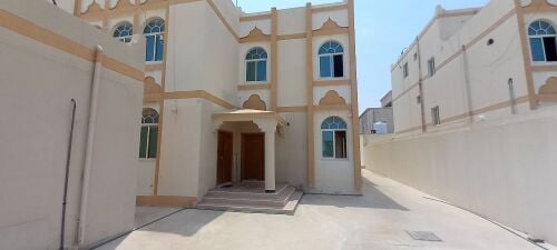 الخيسة غرفتين وصالة بنت هاوس شامل