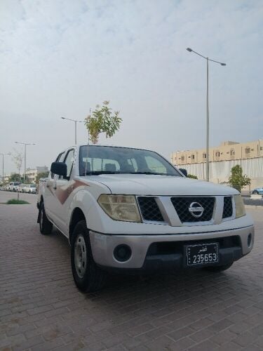 nissan nawara pickup