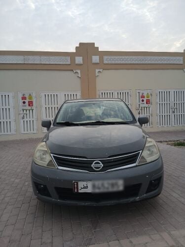 nissan tida