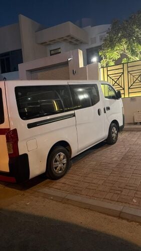باص نيسان اورفان