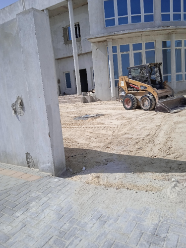 Bobcat For Rant and mini excavato