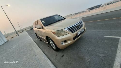 للبيع لكزس ال اكس موديل 2009