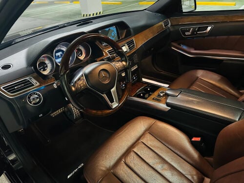 Mercedes-Benz E300 AMG – Full Optio