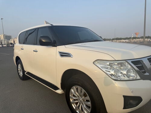 super clean Nissan patrol 