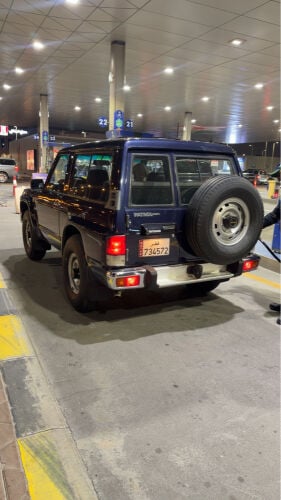 للبيع نيسان باب 