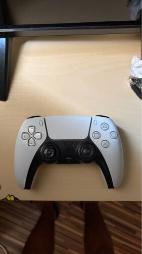 PS5 controller