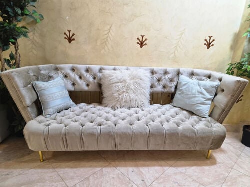 3 seats sofa