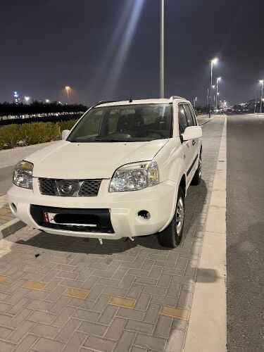 Nissan X Trail 2011 model